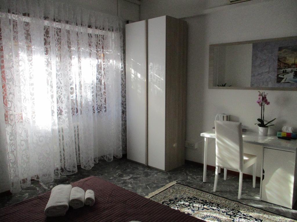 Maxim Rooms 罗马 外观 照片