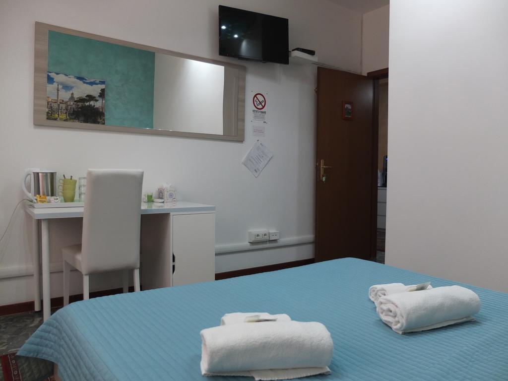 Maxim Rooms 罗马 外观 照片