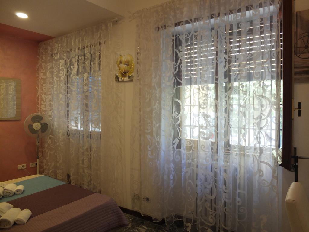 Maxim Rooms 罗马 外观 照片