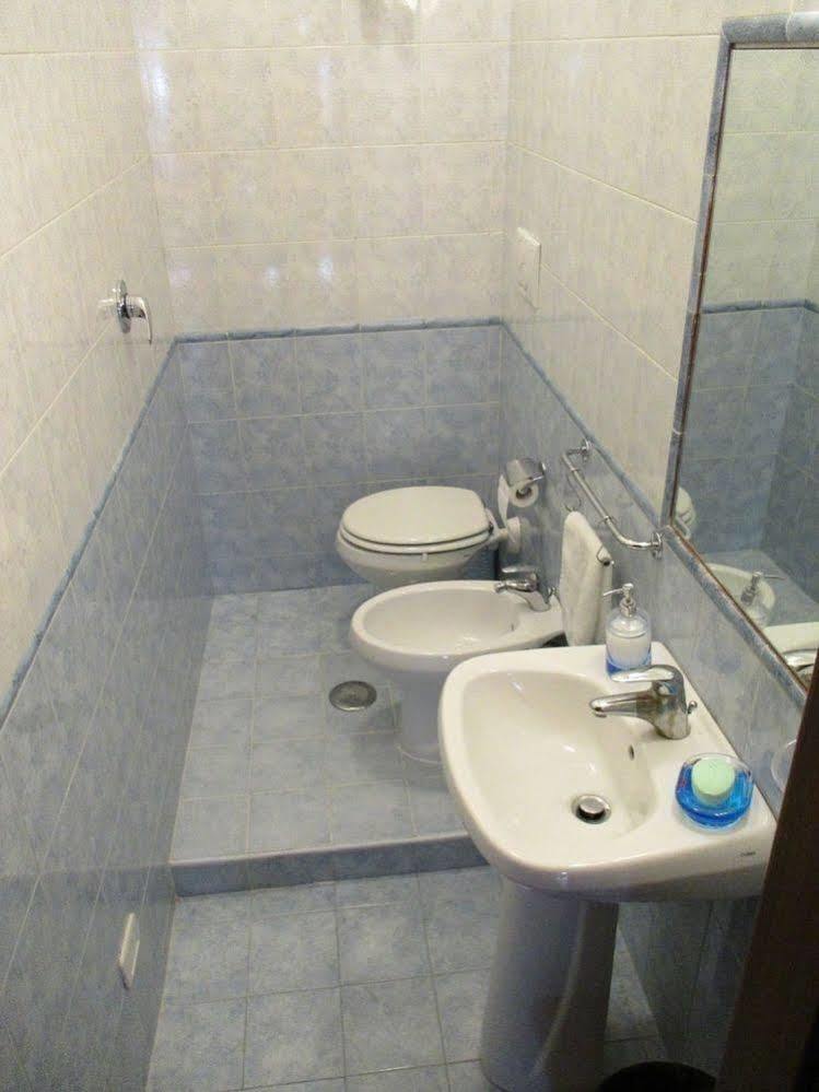 Maxim Rooms 罗马 外观 照片