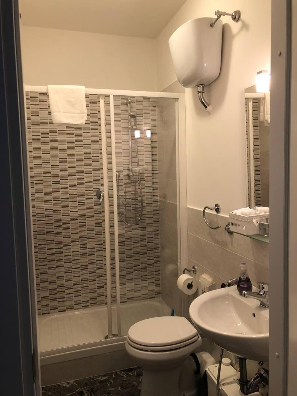 Maxim Rooms 罗马 外观 照片