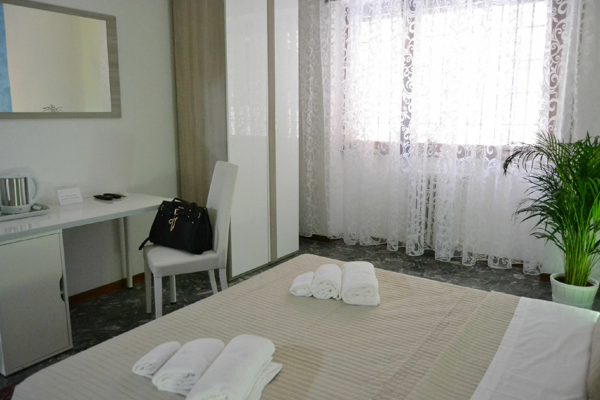 Maxim Rooms 罗马 外观 照片