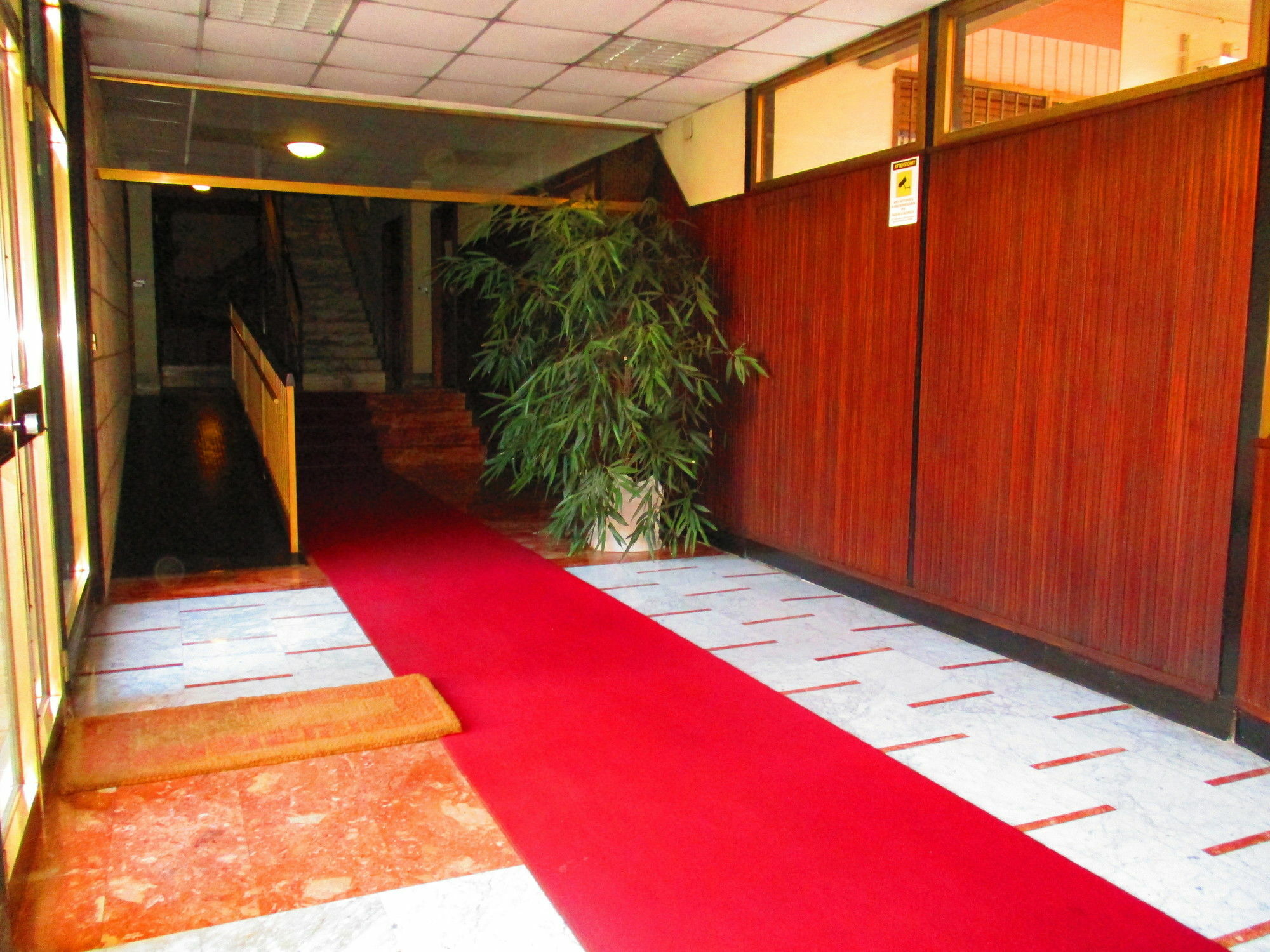 Maxim Rooms 罗马 外观 照片
